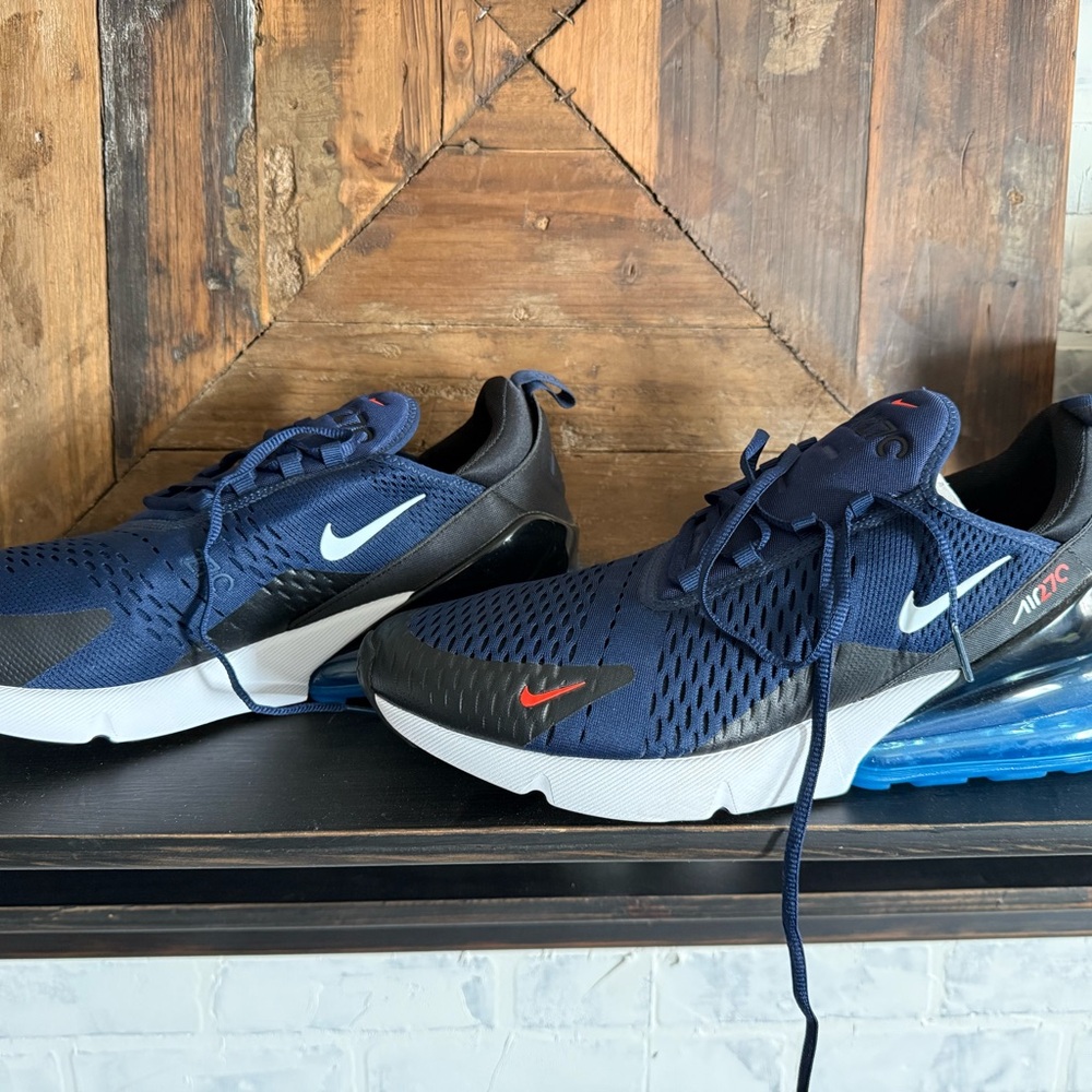 Nike Air Max 270 Blue and Black Sneakers